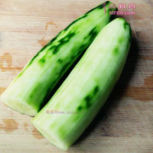 瓜丁黑豆的做法