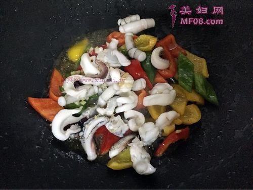 章鱼彩椒的做法