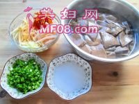 酸辣鸭血旺的做法步骤3