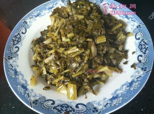 大肠炒酸菜的做法