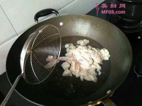 大肠炒酸菜的做法