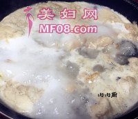 花生焖猪蹄的做法步骤5