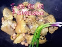 花生焖猪蹄的做法步骤13