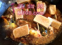 冻豆腐烧黄骨鱼的做法步骤10