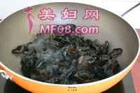 木耳炒五花肉的做法步骤5
