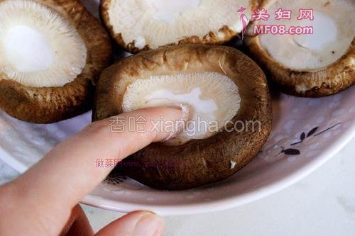香菇蒸鹌鹑蛋的做法