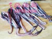 鱿鱼炒年糕的做法步骤1