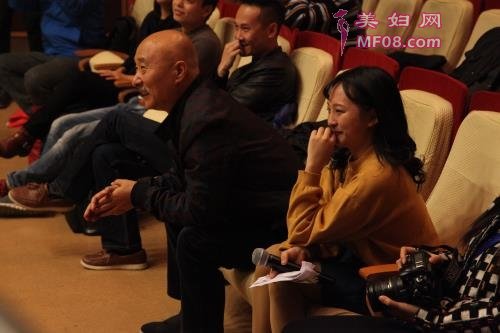 陈佩斯现场变身"监考老师"