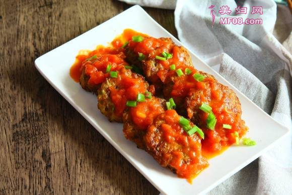 茄汁西葫芦猪肉饼