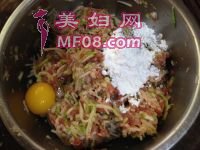 茄汁西葫芦猪肉饼的做法步骤6