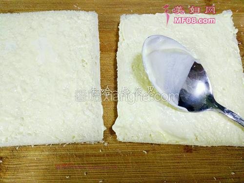 ε
