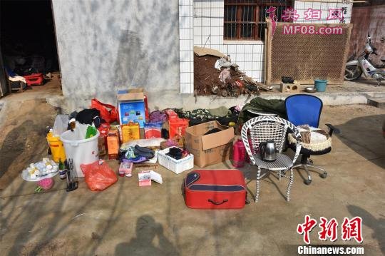 李某变卖的部分赃物 王予馨 摄