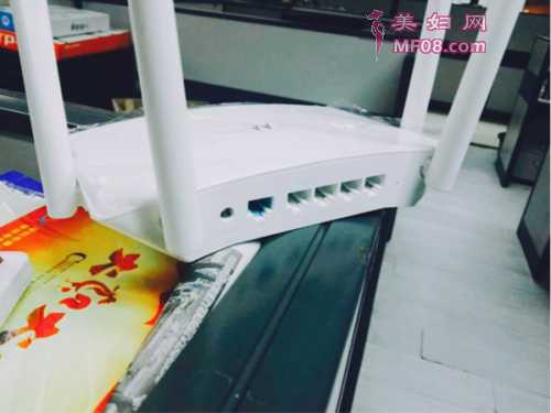 摩托罗拉路由器（引自微博）