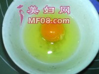 葱香蛋炒方便面的做法步骤2