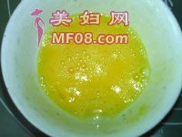 葱香蛋炒方便面的做法步骤3