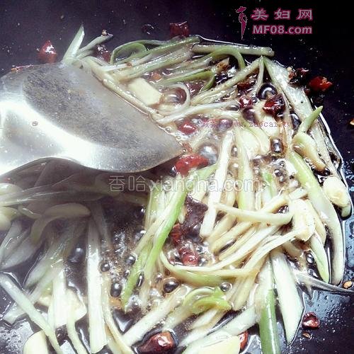 杂烩香酥小杂鱼的做法