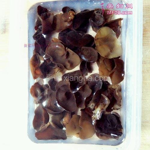 杂烩香酥小杂鱼的做法