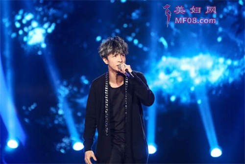 薛之谦“老炮儿”唱功爆发绝版现场堪称CD级