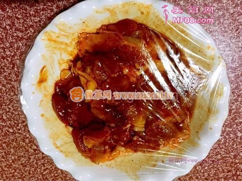 奥尔良烤鸡腿肉的做法
