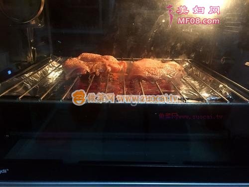 奥尔良烤鸡腿肉的做法