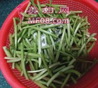 清炒苋菜梗的做法步骤4