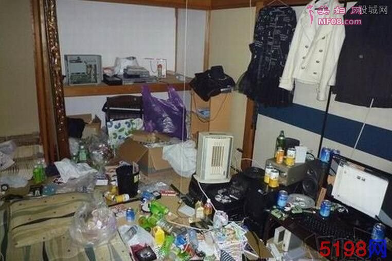 第一次去女神宿舍
