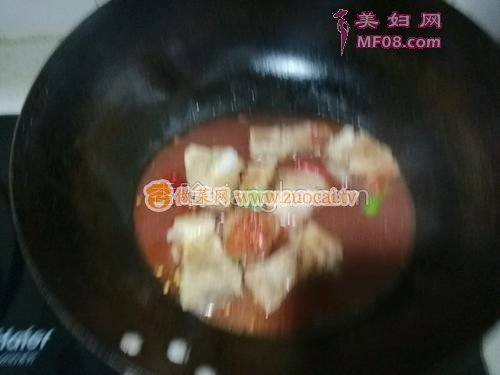 腐乳排骨烧土豆的做法