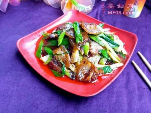 香蒜回锅肉的做法