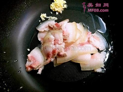 香蒜回锅肉的做法