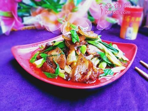 香蒜回锅肉的做法