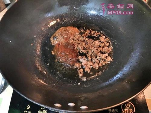 黄豆酱肉末烧豆腐的做法