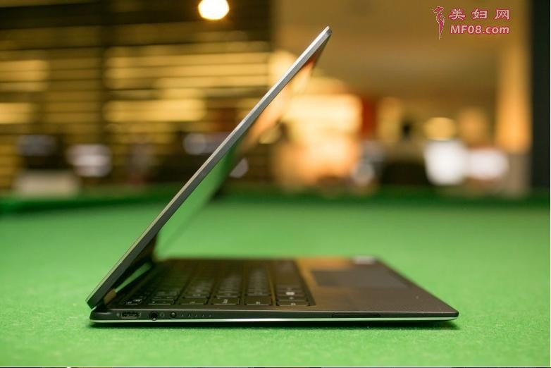 本文属于原创文章，如若转载，请注明来源：轻薄触屏2合1：Dell XPS 13平板PC设备http://pad.zol.com.cn/626/6264218.html