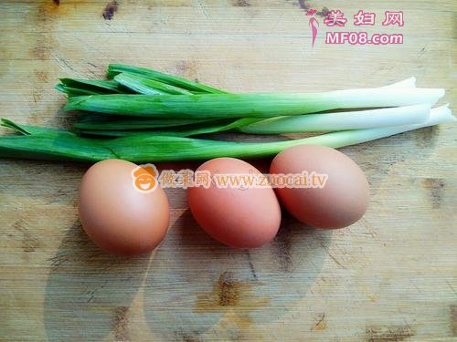 蒜苗炒鸡蛋的做法