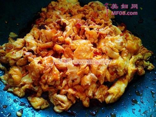 蒜苗炒鸡蛋的做法