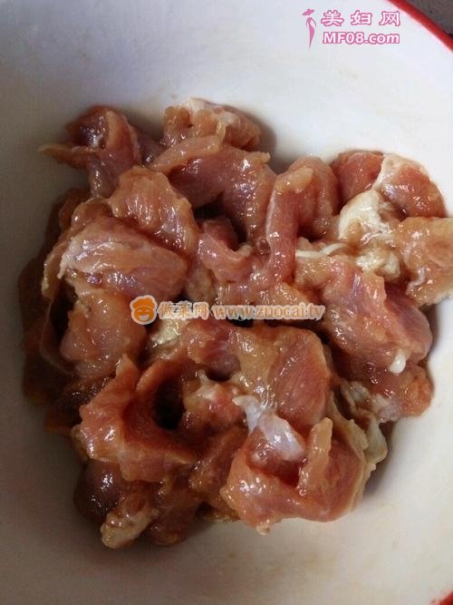 瘦肉炒莴苣片的做法