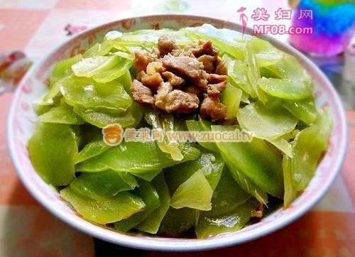 瘦肉炒莴苣片的做法