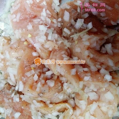 葱香鸡排的做法