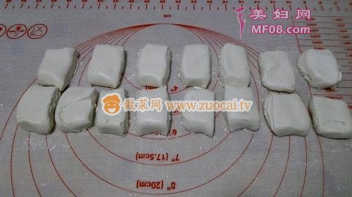 椰蓉花生元宵一让你品尝爱的味道的做法