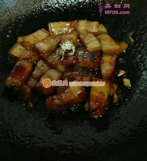 红烧肉炝西蓝花的做法