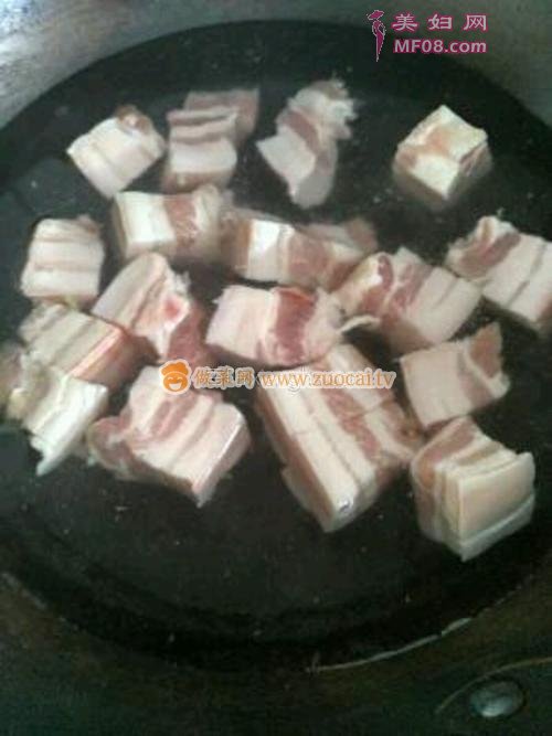红烧肉炝西蓝花的做法