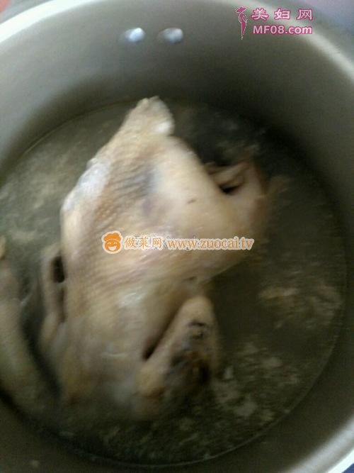 金鸡贺岁滋补汤的做法