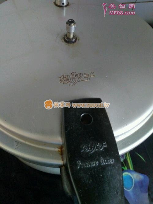 金鸡贺岁滋补汤的做法