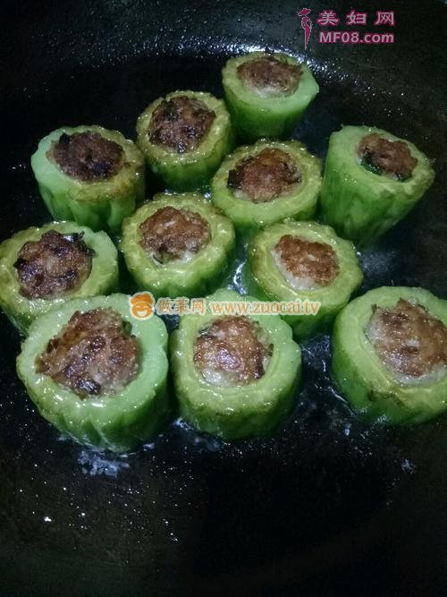 煎酿苦瓜的做法