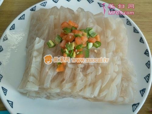 酸辣猪皮冻的做法