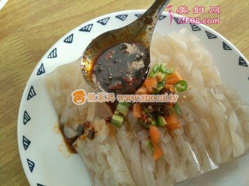酸辣猪皮冻的做法