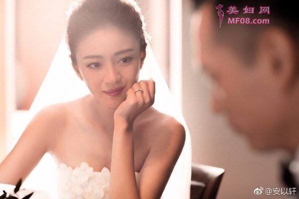 安以轩6月海外办婚礼 陈乔恩担任伴娘