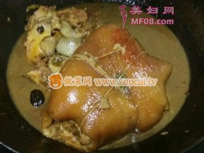  私房秘制肘子的做法