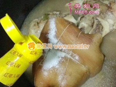  私房秘制肘子的做法