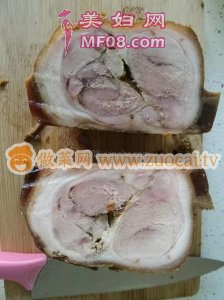  私房秘制肘子的做法