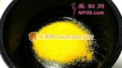 苦荞玉米渣粥的做法